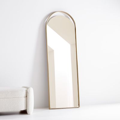 Espejo de Piso con Corte de Arco Aosta Brass